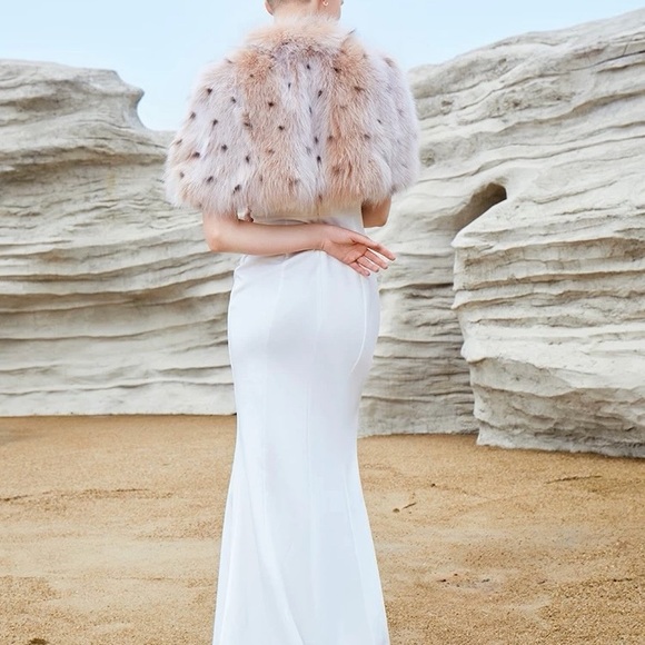 Never Worn | SagaFurs Fox Fur Cape - Picture 5 of 9